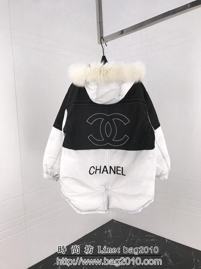 CHANEL香奈兒 18SS小香重工刺繡 撞色毛領 寬鬆版棉服外套 情侶款 ydi1382